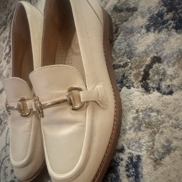 Antonio Melani Raegan Bit Buckle Ornamented Leather Loafers Size 6.5 - Picture 2 of 8